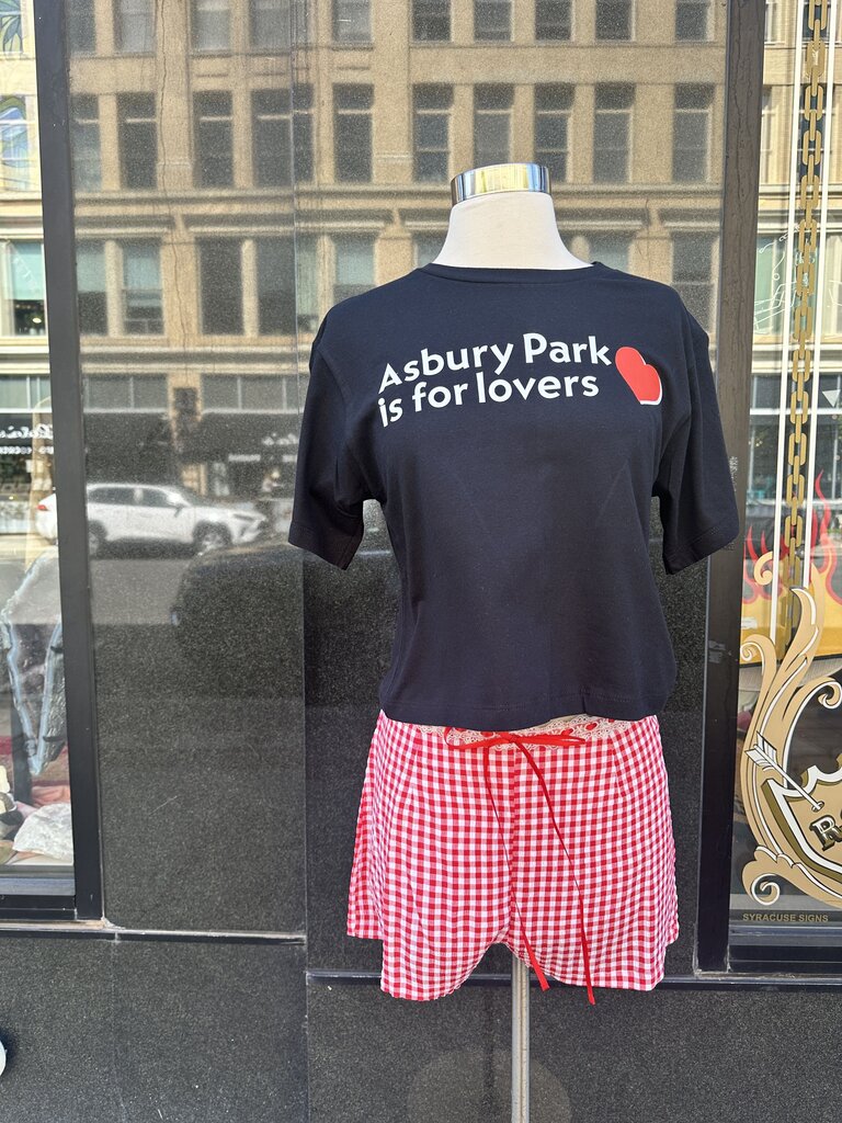 Asbury is for Lovers Crop